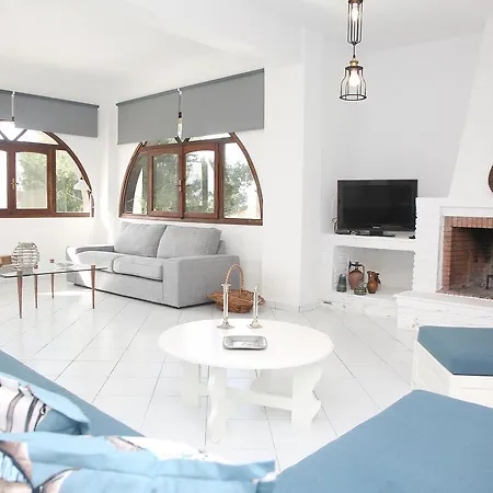 Romaric Mt. Garden House, Siviri