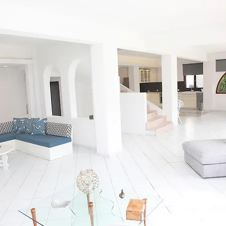 Villa Romaric Mt. Garden House, Siviri *