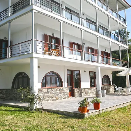 Villa Romaric Mt. Garden House, Siviri